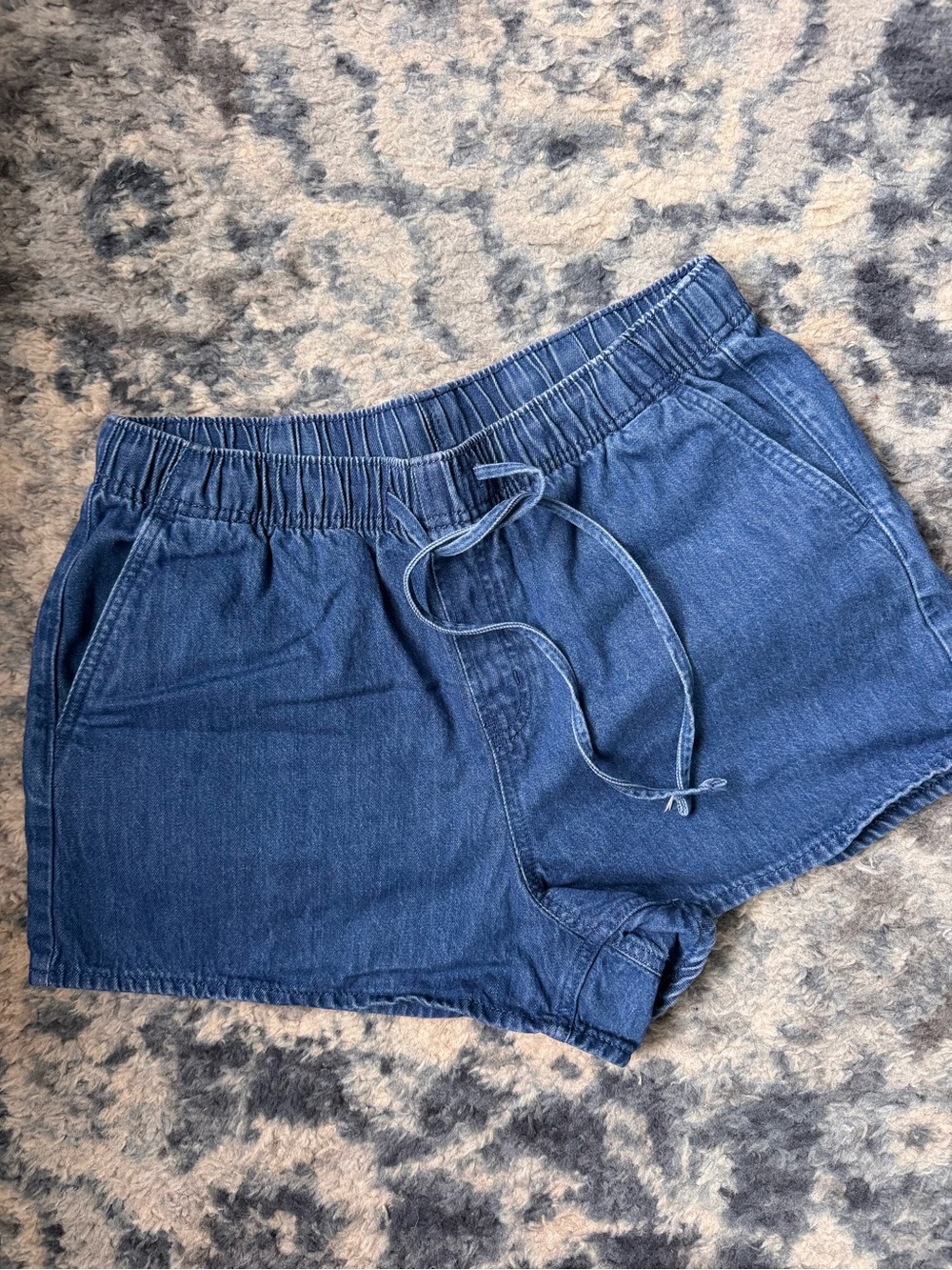 Women’s Old Navy Tie Waist Denim Shorts